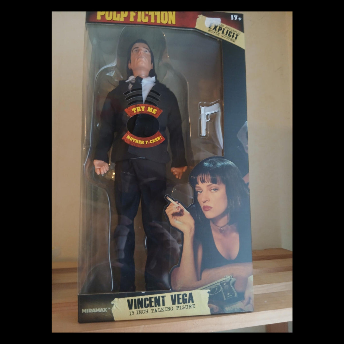 figurine vincent vega pulp fiction