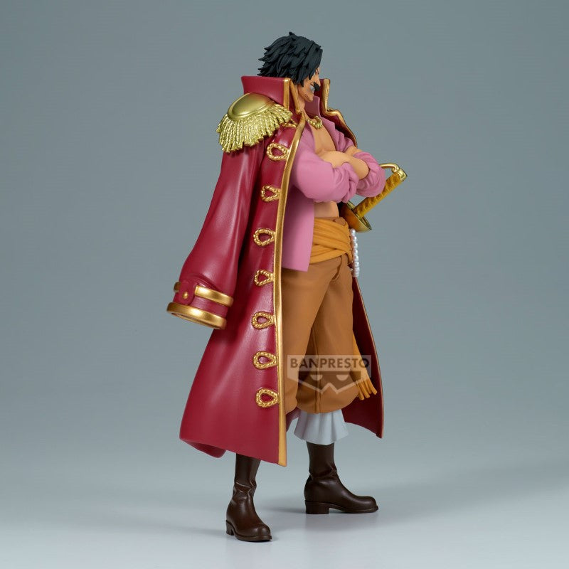 Figurine de collection Banpresto, homme manteau rouge doré, exclusive Sanctuary Collector